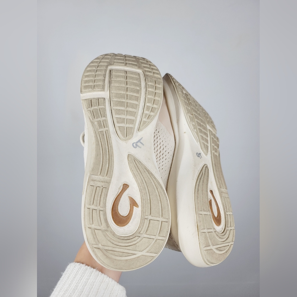 Olukai Women's Kāholo Sneaker, Size 7 - Picture 7 of 7